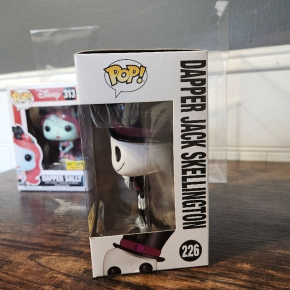 Disney Funko Pop Dapper Sally and Dapper Jack Skellington - Picture 11 of 14